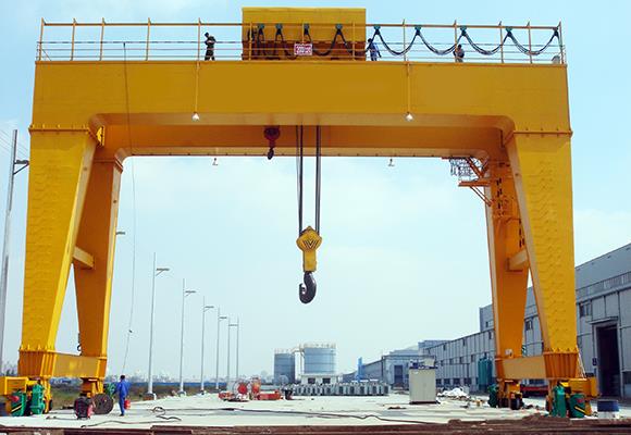 Cẩu giàn hai cần cẩu hình chữ A