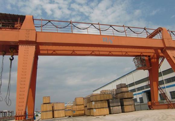 Cẩu giàn hai cần cẩu hình chữ A