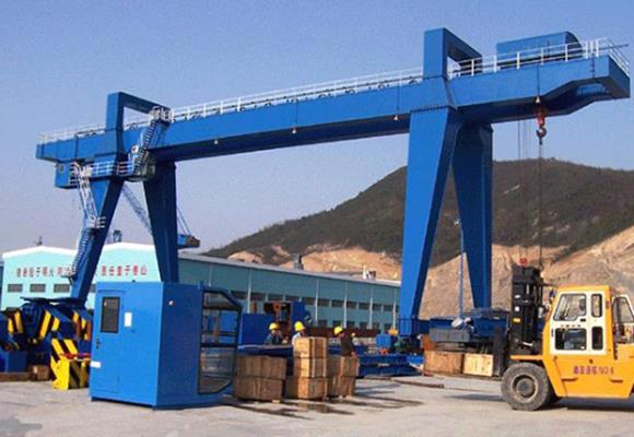 Cẩu giàn hai cần cẩu hình chữ A