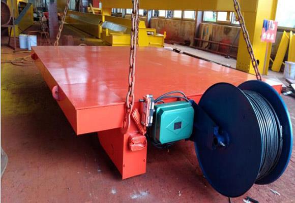 Xe đẩy truyền tải bằng dây cáp