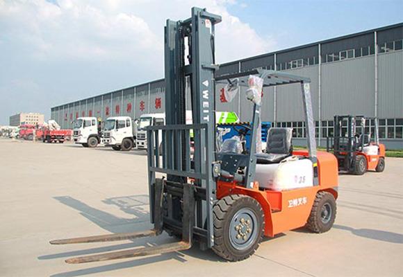 Xe nâng điện