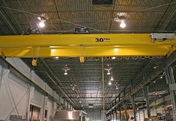 Cần cẩu cầu đôi tiêu chuẩn châu Âu