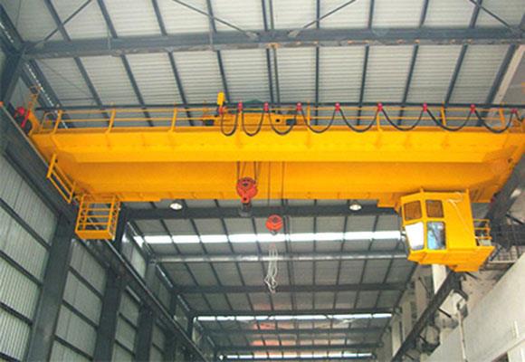 Cần cẩu bằng chứng nổ nổ