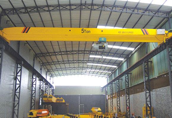 Cần cẩu bằng chứng nổ nổ