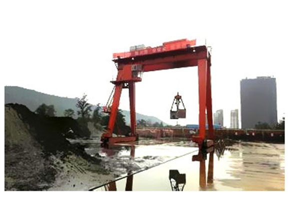 Cần cẩu với cẩu