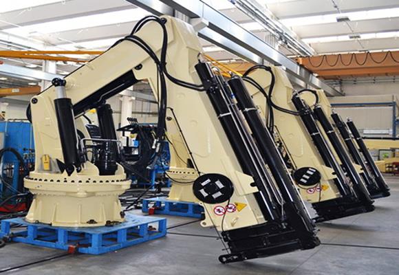 Knuckle Boom Crane