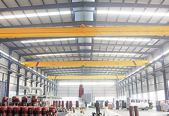 Trụ sở chính Low Crane