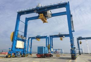Cần cẩu RTG