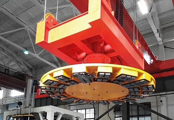 Cần cẩu CNC với định vị chính xác cao