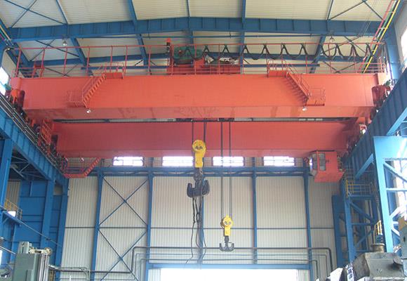 Cần cẩu đôi EOT