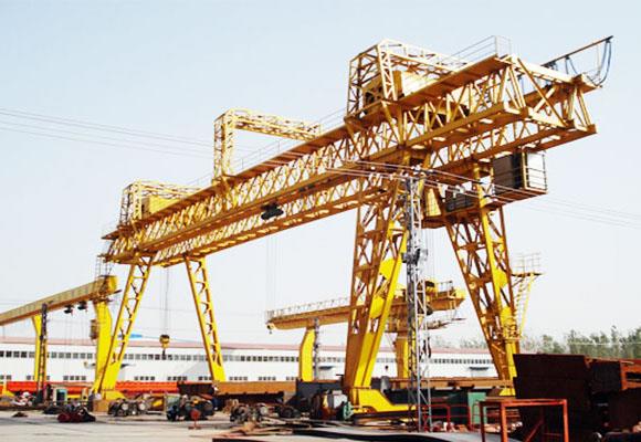 Cần cẩu giàn loại Truss